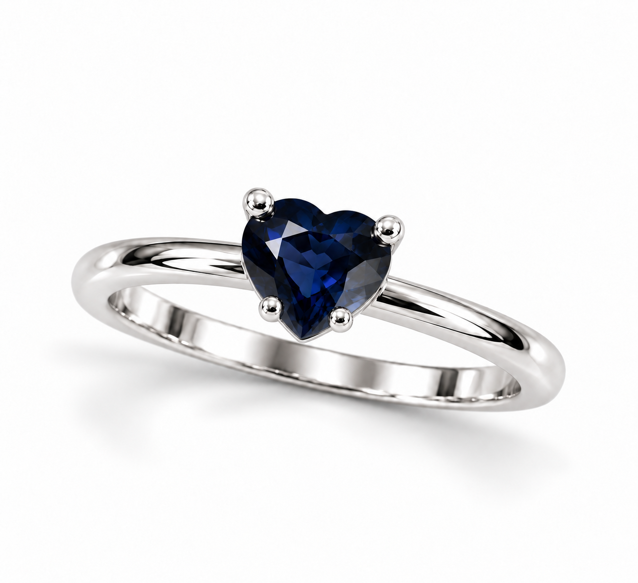 Hartvormige-saffier-ring-witgoud-Beheyt